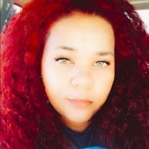 Meet your Posher, Breanna